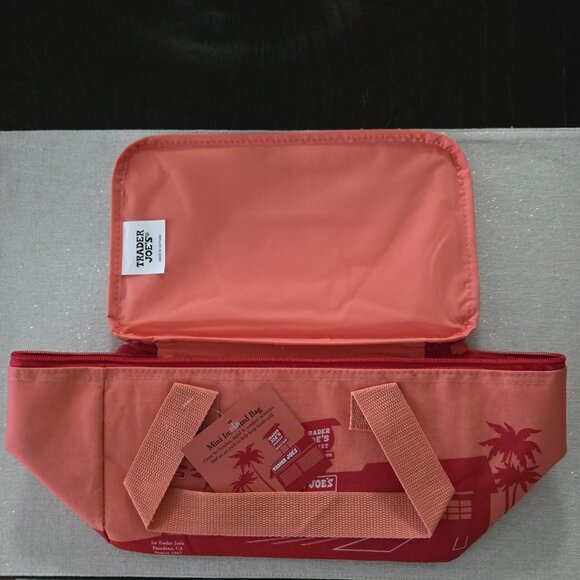 Trader Joe's Peach Mini Cooler Bag NWT - Picture 2 of 4